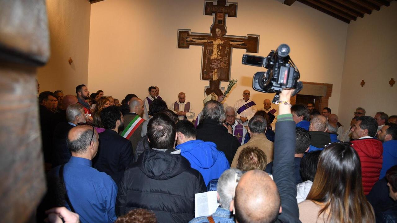 L'oratorio di Castellare torna a nuova vita dopo l'esplosione (foto Silvi)