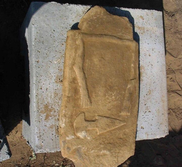 «Non portateci via la nostra statua stele» L’appello di Scorcetoli 