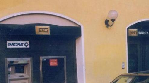 Condannato per la rapina al Banco dei Santi di 19 anni fa