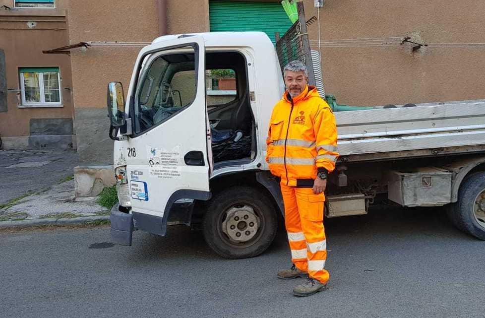 Ripartita la pulizia dei cortili di Shangai