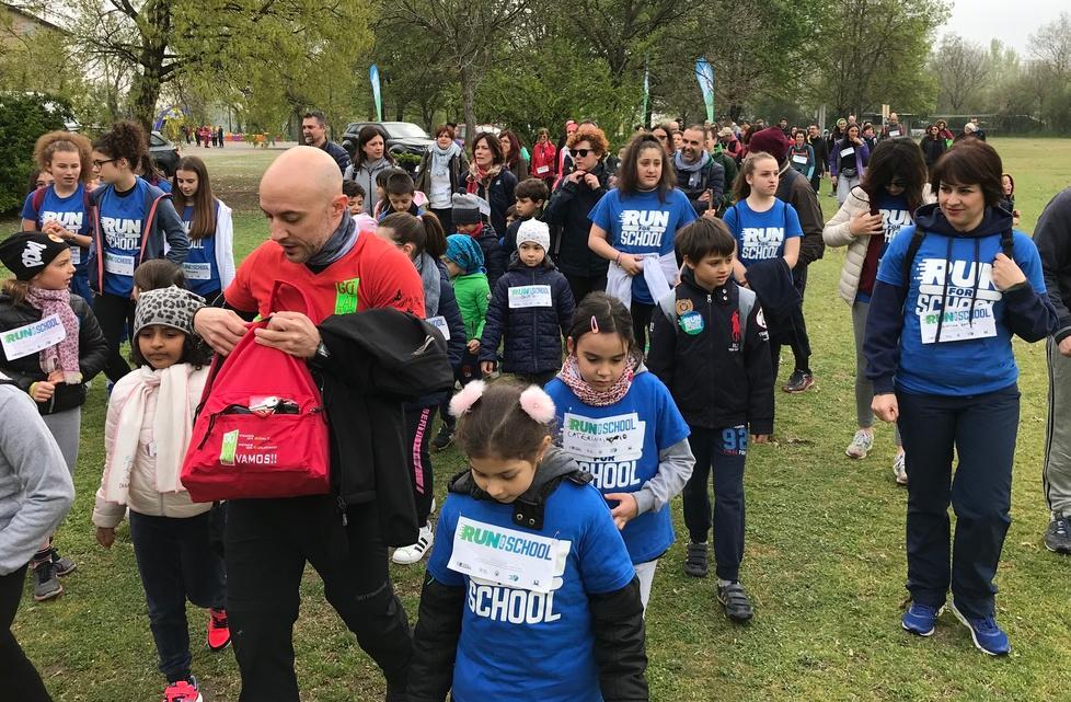 In 350 alla Run For School