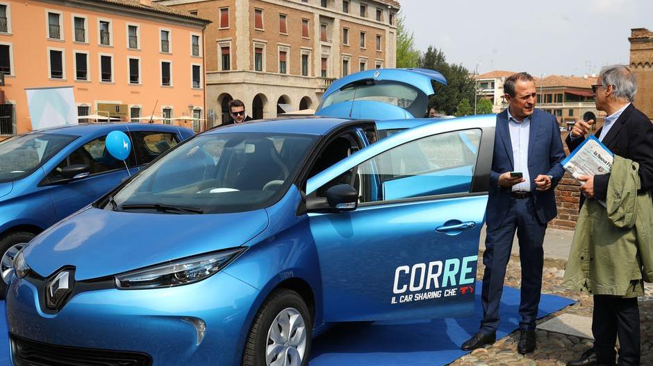 Il Car sharing elettrico anche a Ferrara. Con “Corrente” la città si tinge di blu