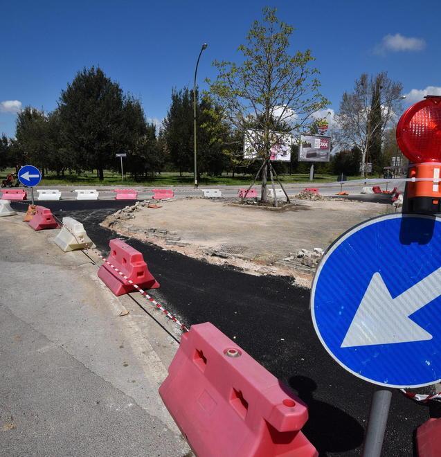 Rotatoria in via Andorra e via Senese Lavori partiti