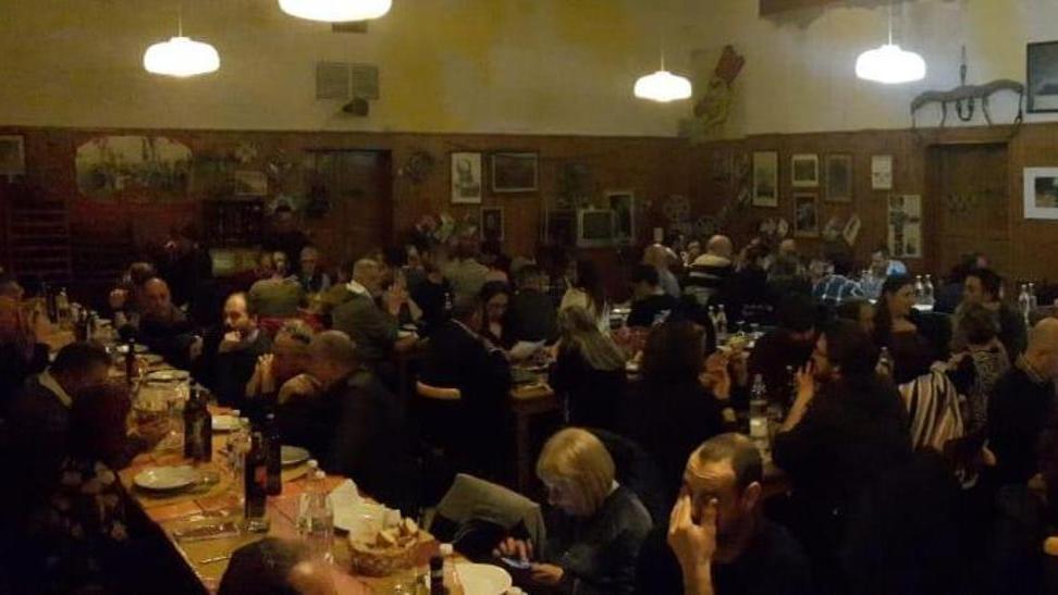 Teatro pieno per il saluto del sindaco Bacci