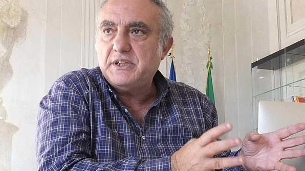 Report riapre il caso Normale e l’ex direttore attacca tutti