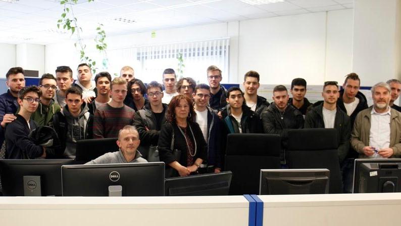 Studenti del Marconi a lezione di distribuzione di energia elettrica