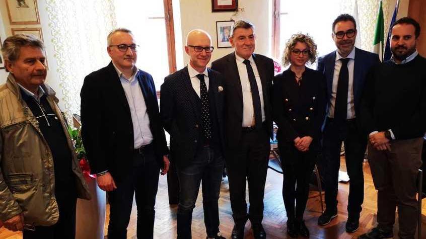 Farmacie regalano il kit per i neonati e i pannolini ai nidi per tutto l’anno