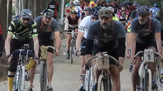 Bici d’epoca e strade bianche il 25 aprile debutta la Cispiosa un’Eroica in salsa fucecchiese