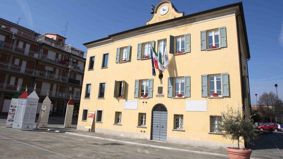 Sfida elettorale super affollata e a destra c’è il rischio scissione 