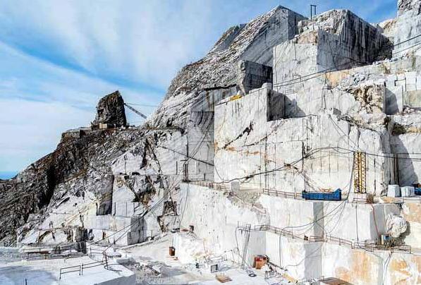 Cave sospese, il Tar dà ragione al Comune Respinti i ricorsi delle aziende al monte 