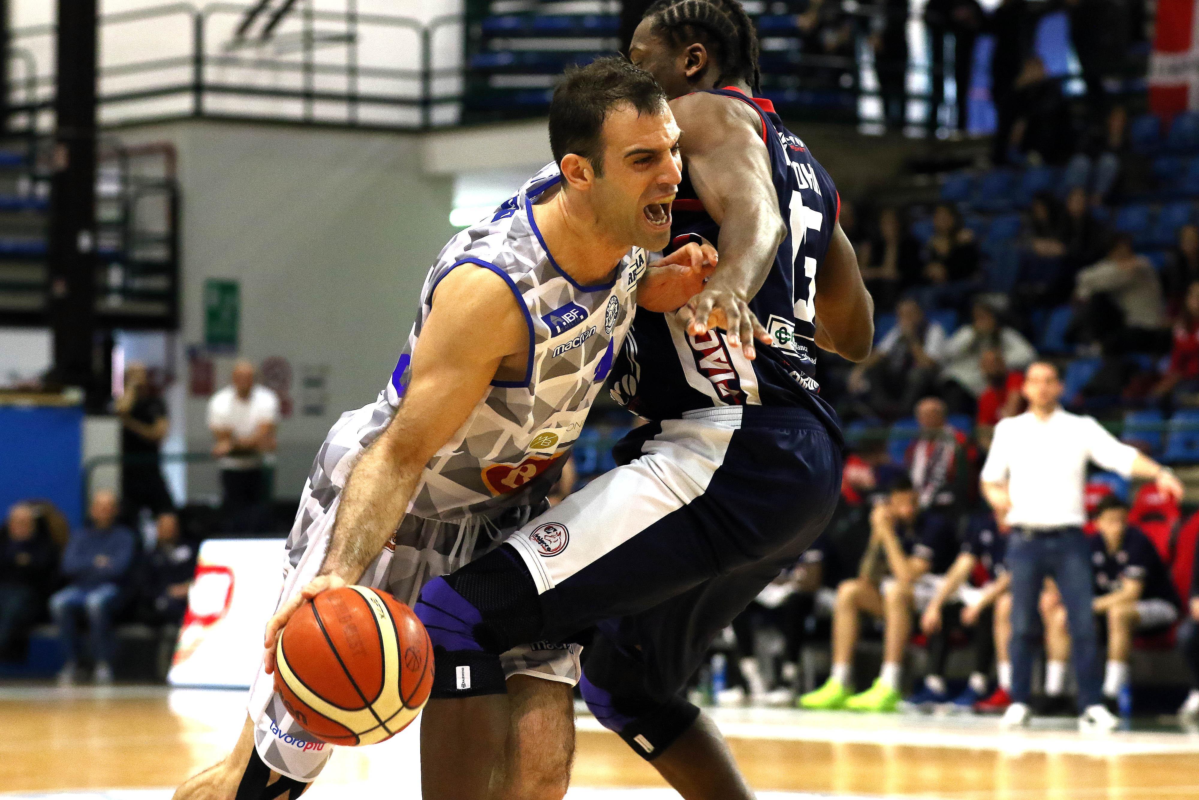 Pianeta basket, la Bondi spera nei playoff, Baltur sogna la salvezza 