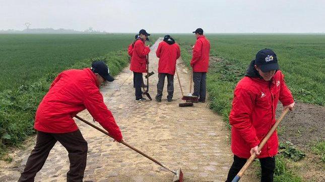 Il mitico pavè della Roubaix “salvato” dagli studenti
