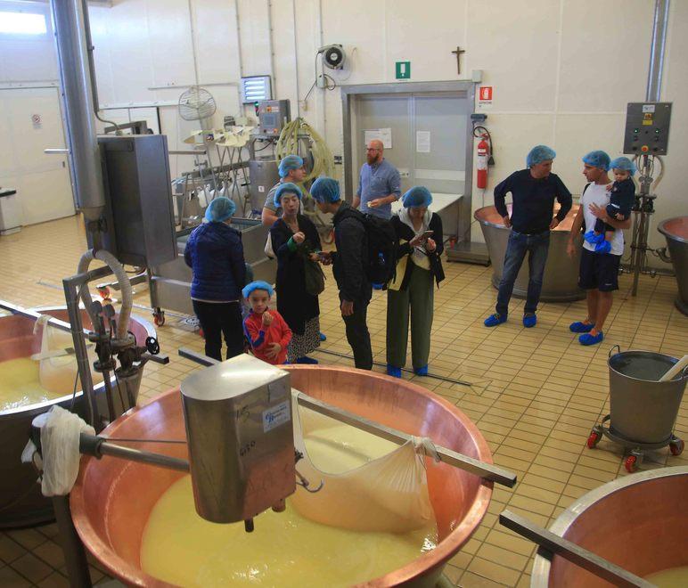 “Caseifici Aperti” per conoscere meglio il Re dei Formaggi 
