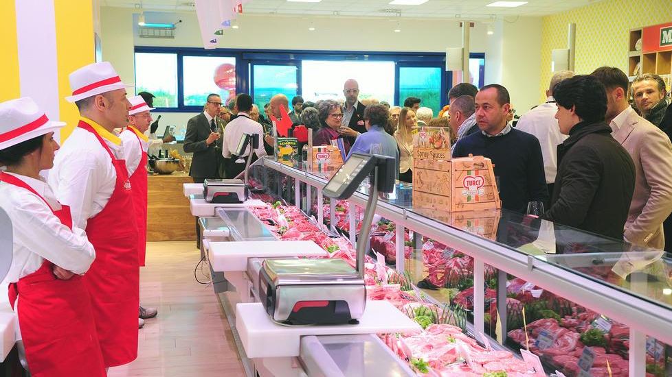 Castelvetro, Inalca lancia "Tina gran Dispensa" spaccio di carne dal produttore al consumatore