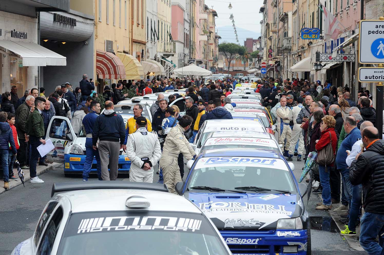 I protagonisti e le auto