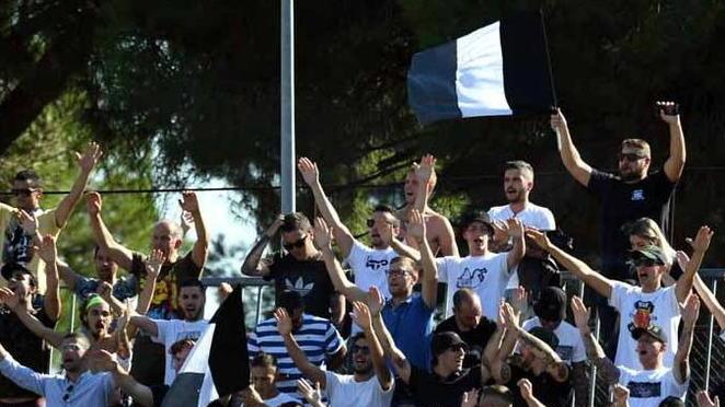 La società: «Ci sono tre trattative per l’acquisto»