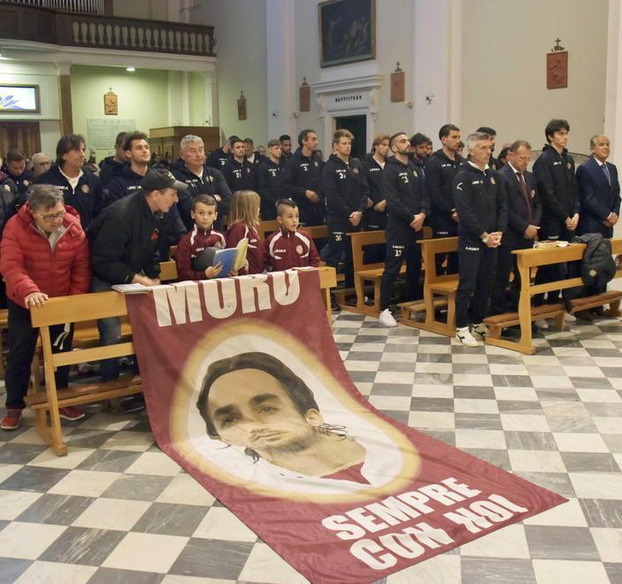 Chiesa piena e tanta commozione nel ricordo di Piermario Morosini