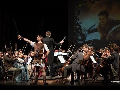 Uno show da favola al Nuovo con l’orchestra Senzaspine 