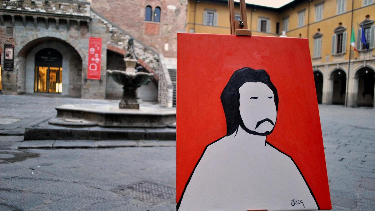 Il ritratto di Godenzio realizzato da Jacq in piazza del Comune
