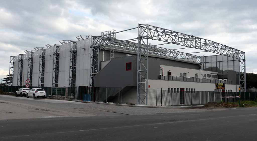 Palazzetto nuovo a Massa, ma per il volley non va. Off limits la A1 e per l’A2 serve la deroga 