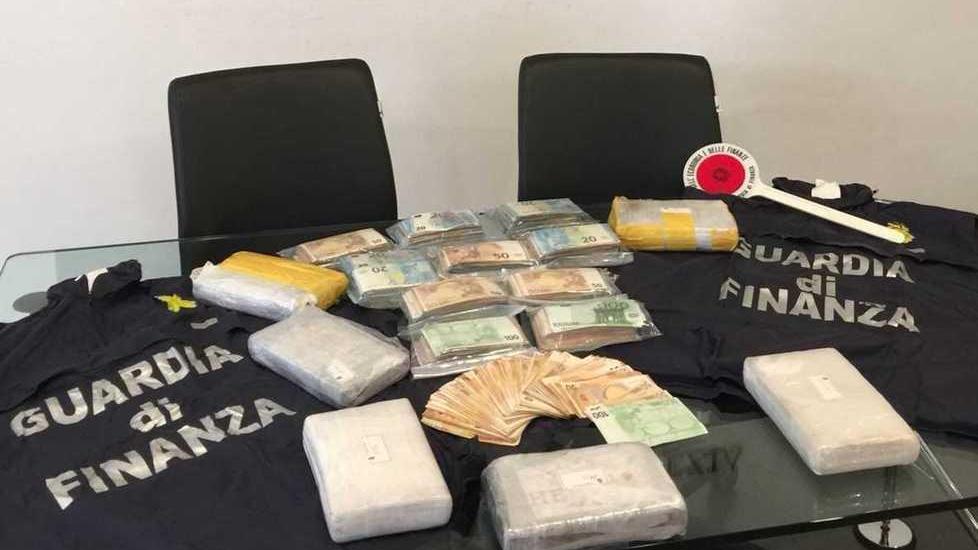 Droga, smantellata banda che trafficava dall’Olanda