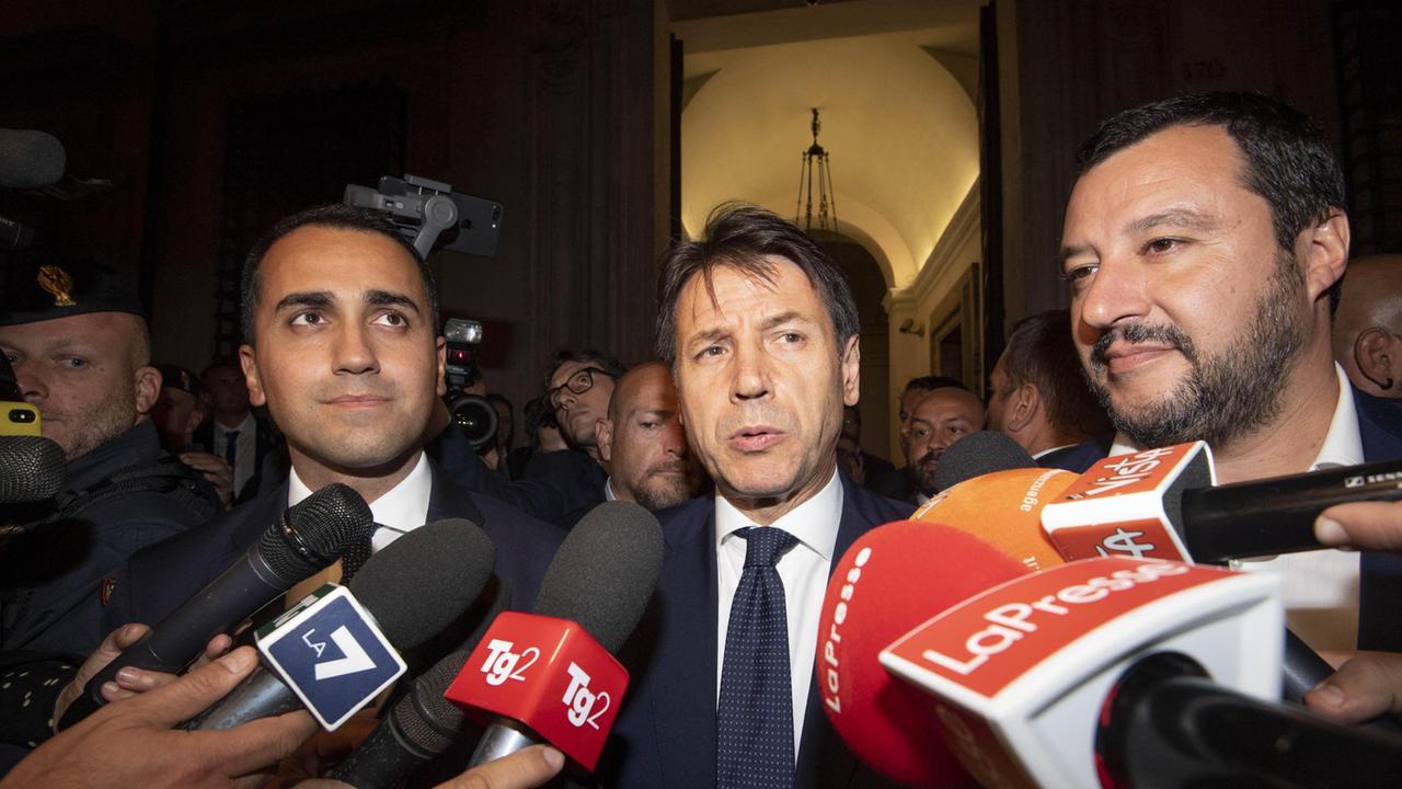 L'arte della commedia di Governo