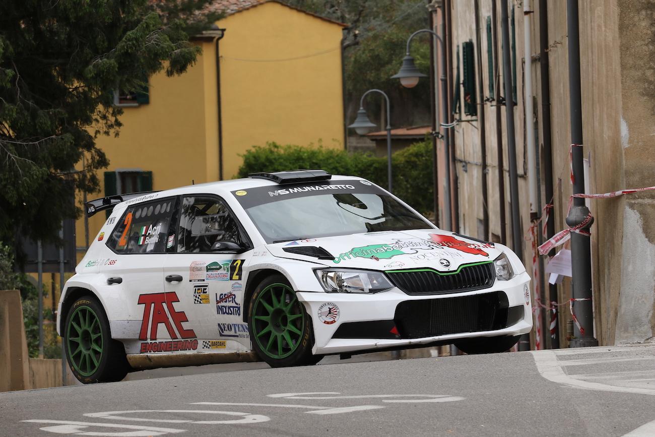 Bettini e Acri alla guida della Skoda Fabia R5