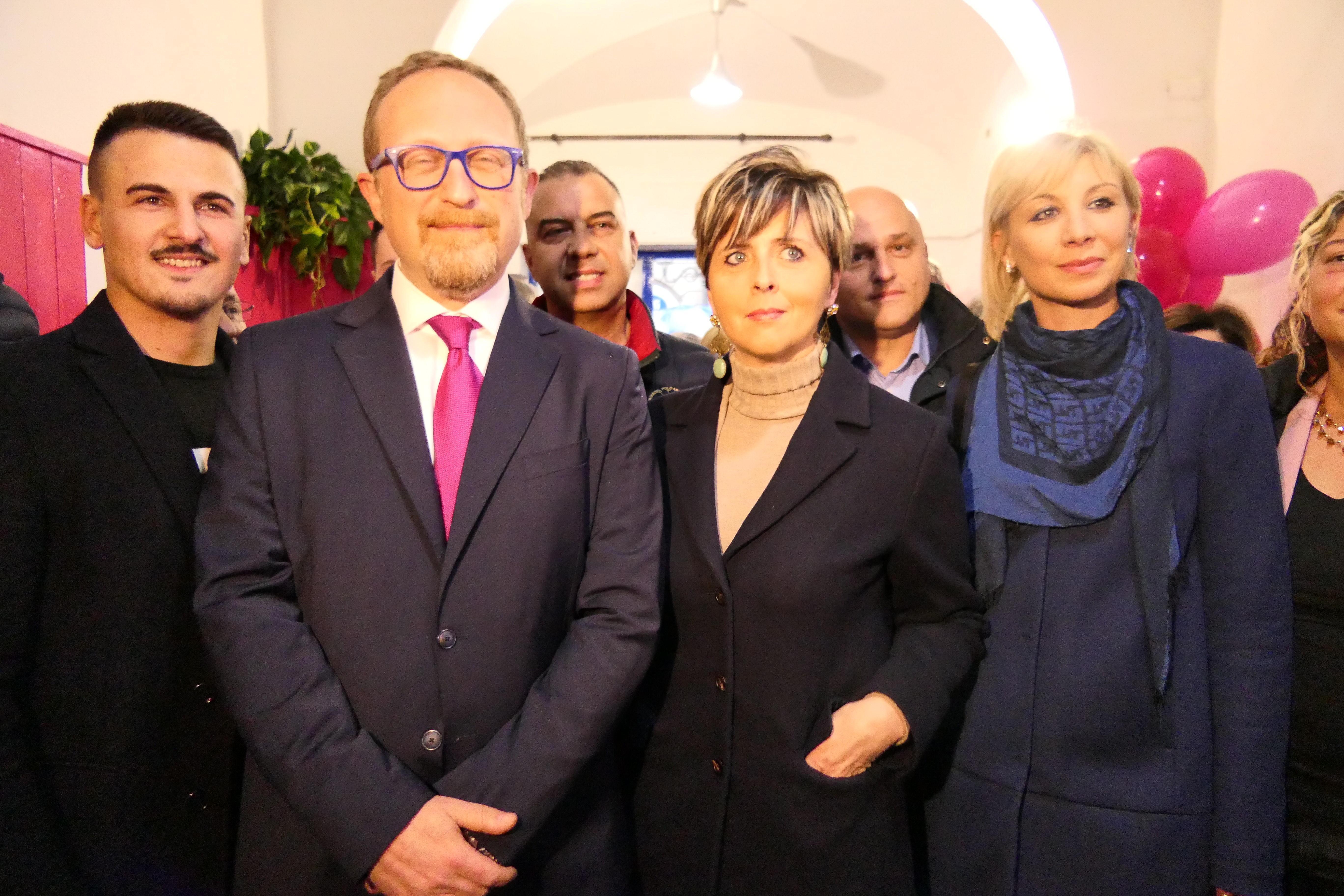 Inaugurato in via Magnolfi il comitato elettorale del candidato sindaco Daniele Spada (foto Batavia)