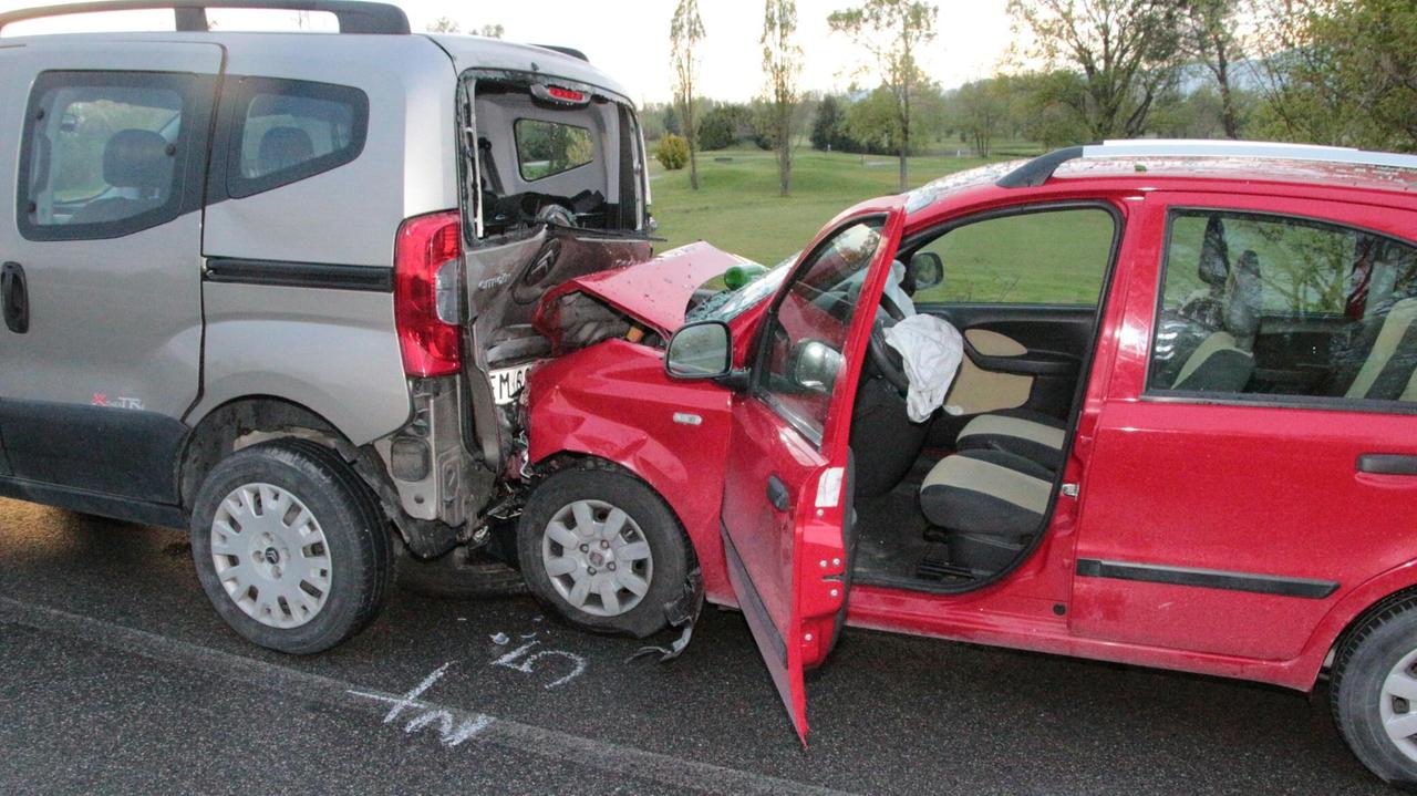 Le due vetture coinvolte nell'incidente