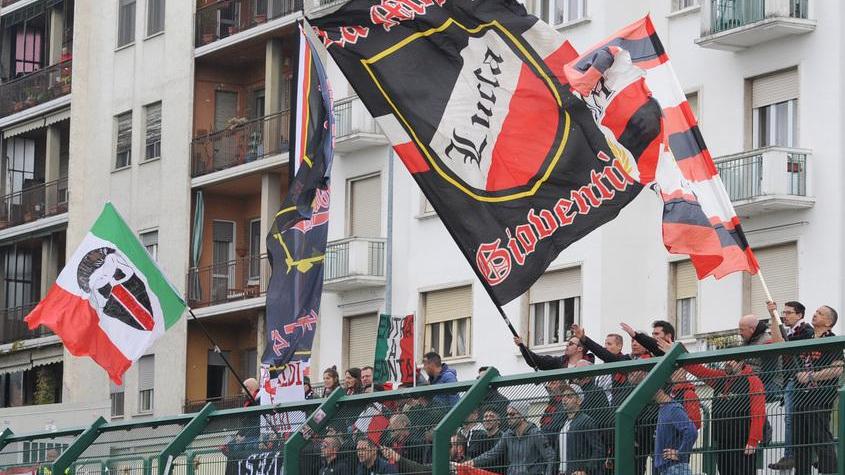 La Lucchese non molla: 0-0 a Vercelli Falcone para un rigore al 90esimo