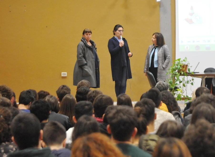 Aula del liceo Cattaneo intitolata a Michele «Ricordo indelebile»
