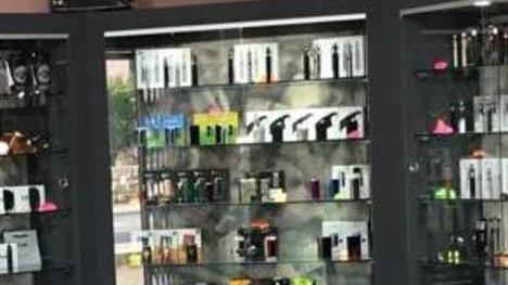 Apre lo shop tutto dedicato a chi ama “svapare”