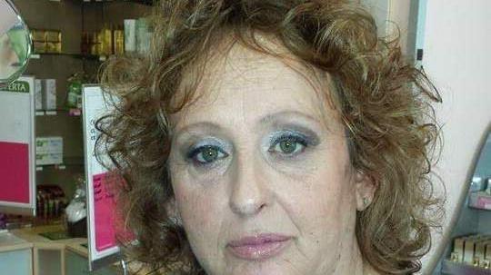 Muore a 56 anni casalinga e moglie di impiegato comunale