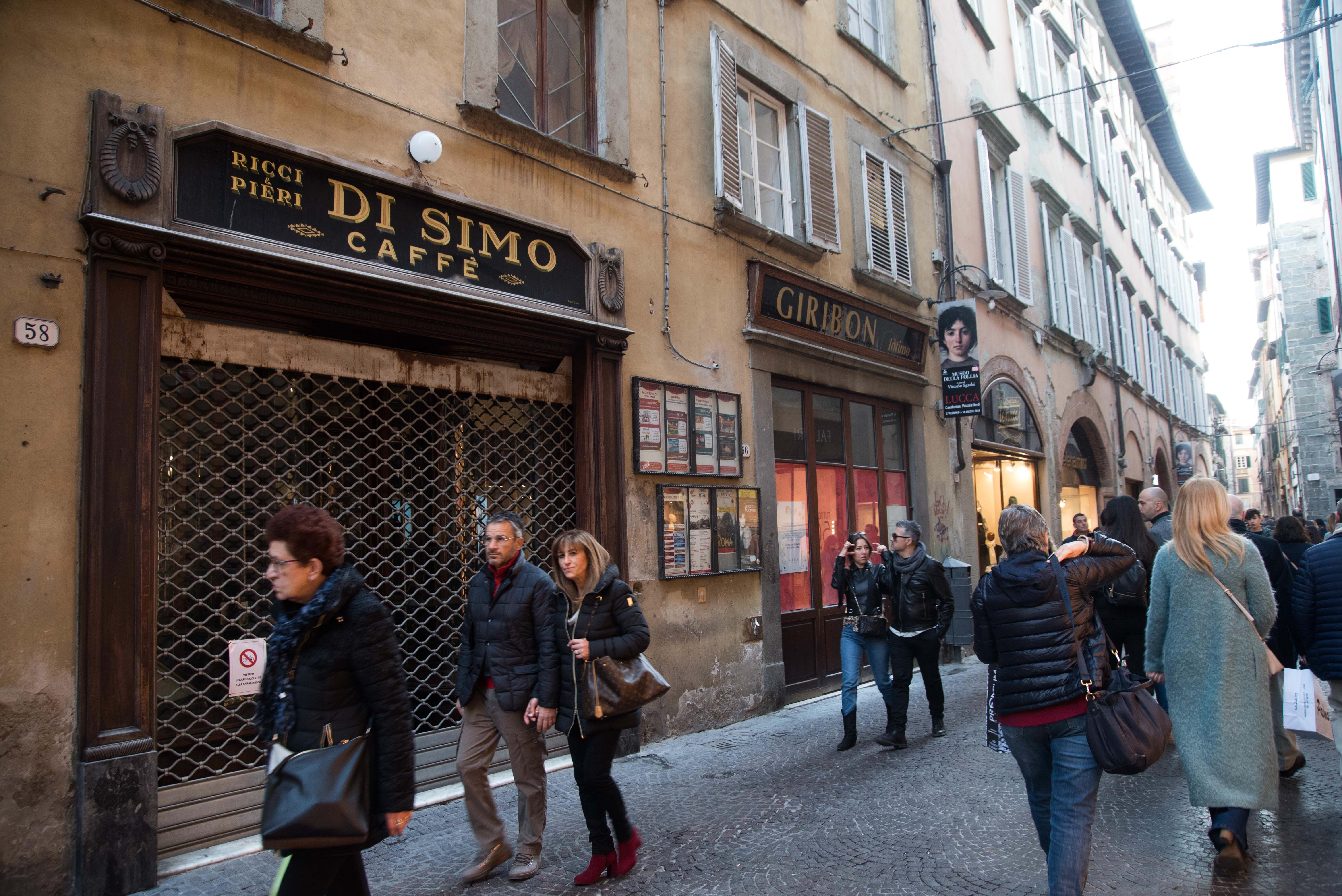 Quota 100 per i commercianti: a chi rivolgersi per fare domanda