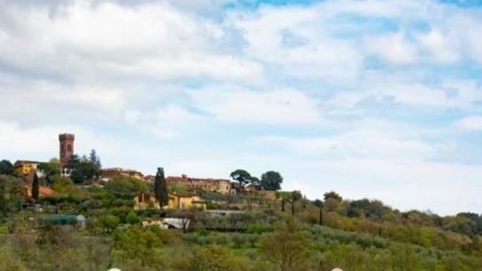Tra le colline e vie storiche di Montecarlo tutti in marcia in nome della solidarietà