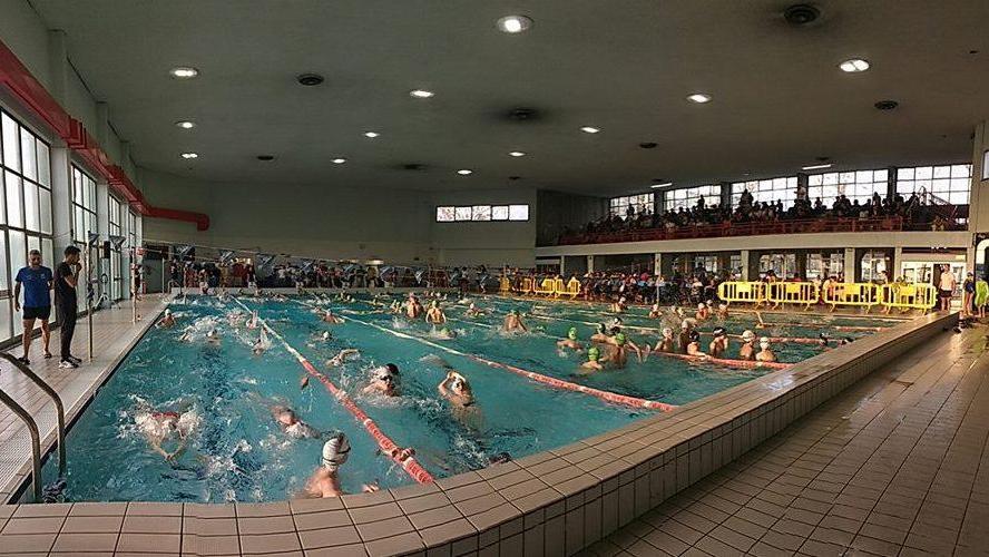 Querelle sulle piscine, Fondazione:«Nel bando miglioramenti all'impianto»