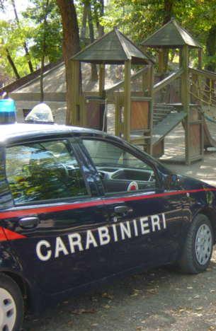 Tenta la fuga in bicicletta e aggredisce i carabinieri In manette un 39enne 