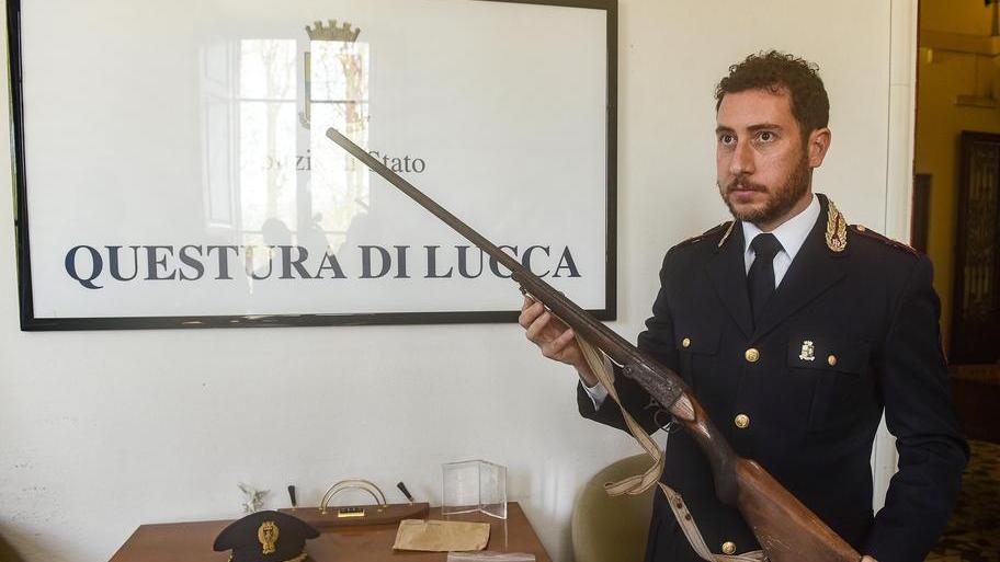 Arma clandestina in casa, nei guai estremista di destra