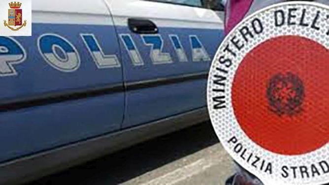 Autista fermato, non può guidare il pullman: salta la gita dei bimbi