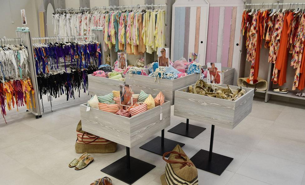 Modena. L’estate diventa Verdissima un outlet per costumi e lingerie 