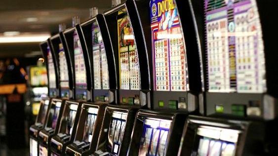 Oltre cento persone in cura al Sert per la dipendenza da gioco d’azzardo