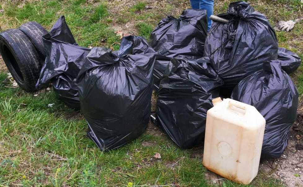 Forza Nuova ripulisce l’area