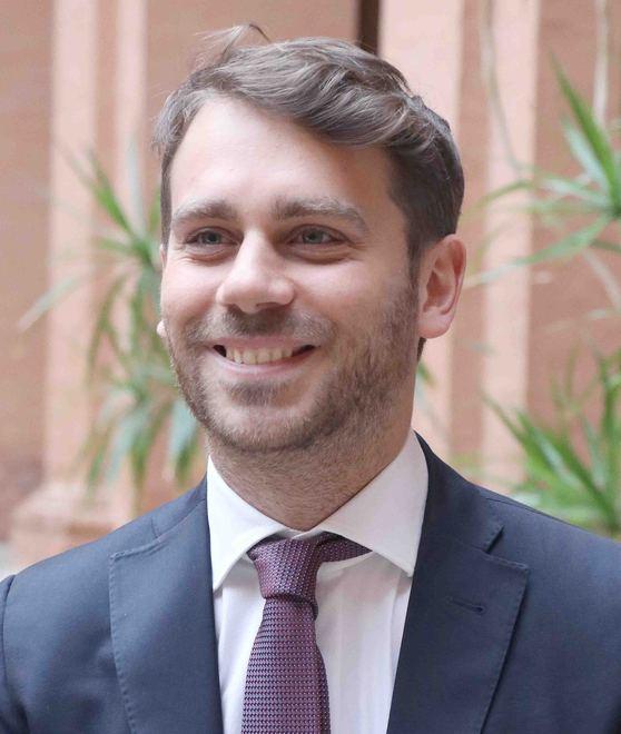 Sottosegretario a scuola Confronto con i ragazzi