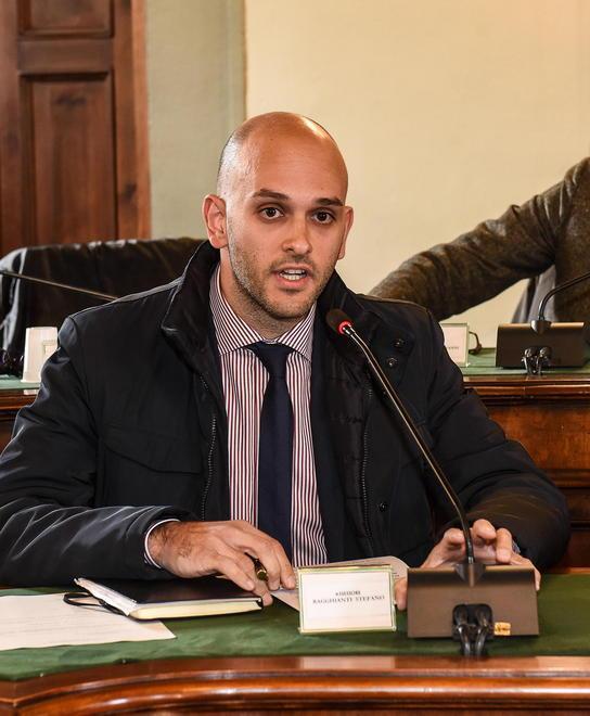 Assi viari, la protesta esplode in Consiglio: «Sono la condanna a morte della Piana» 