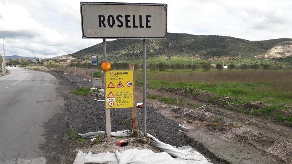 Ciclabile, il cantiere crea disagi ai residenti «Persi i posti auto»