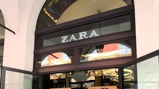 Ladra fugge, il suo amico picchia la guardia di Zara