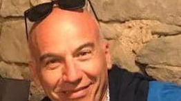 Padre di tre figlie ucciso in pochi mesi da una grave malattia