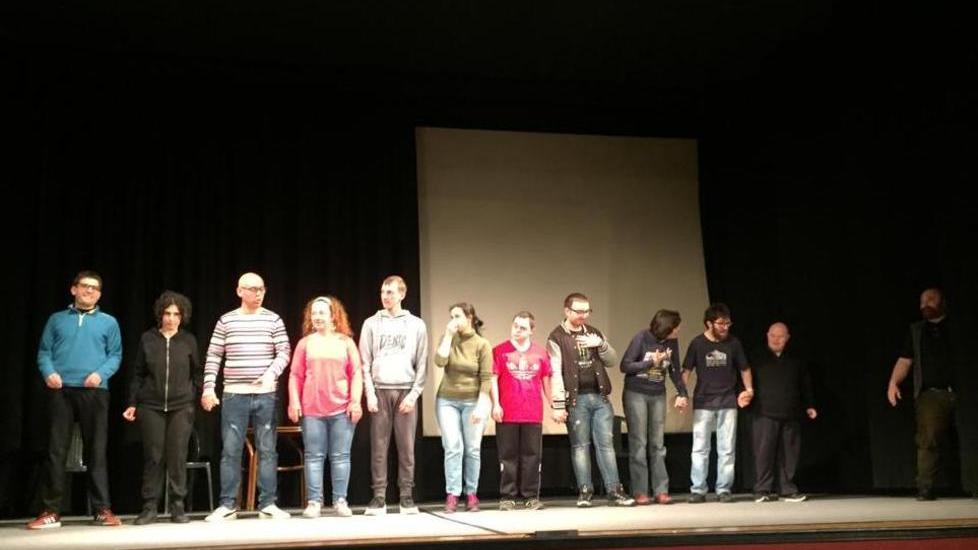 I ragazzi di Anemos debuttano raccontando le loro storie d’amore