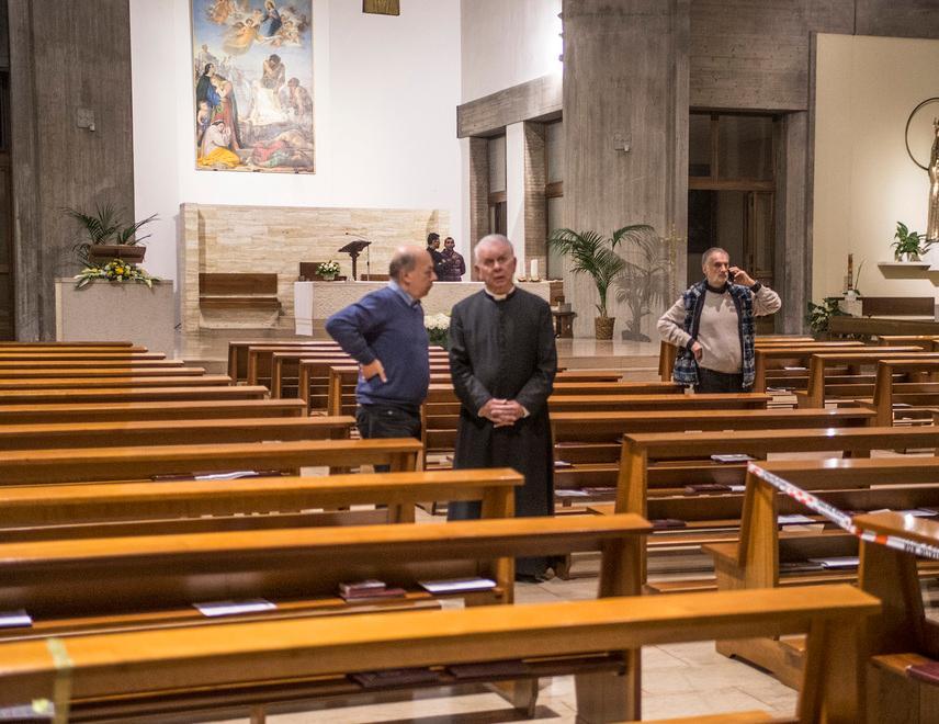 Modena, crolla canna d’organo in chiesa, due feriti 