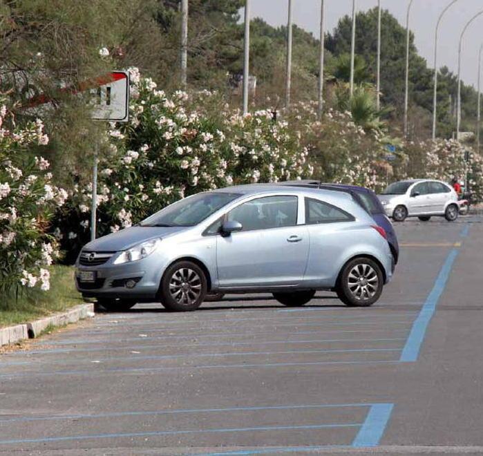 Parcheggi blu a Marina, dal 1° maggio torna il ticket 